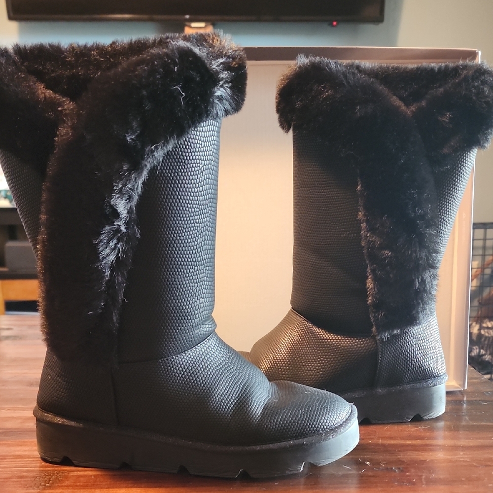 Jennifer Lopez Black Faux Fur Winter Boots Wore Twice